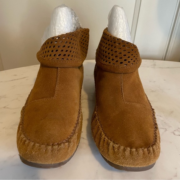 EMU Australia Ghostgum Moccasin Boot - Picture 6 of 11